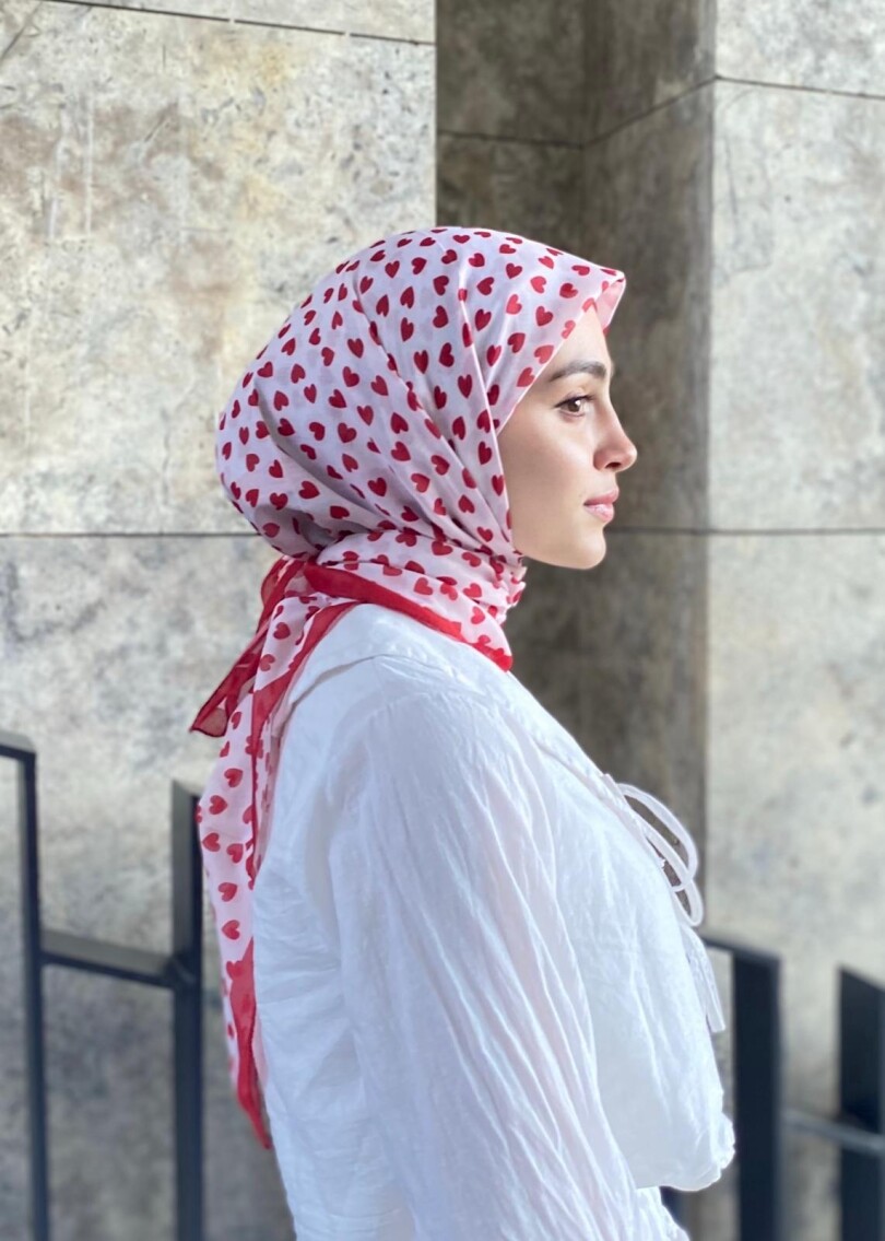 BASIC KIRMIZI KALP DESEN EŞARP - 2