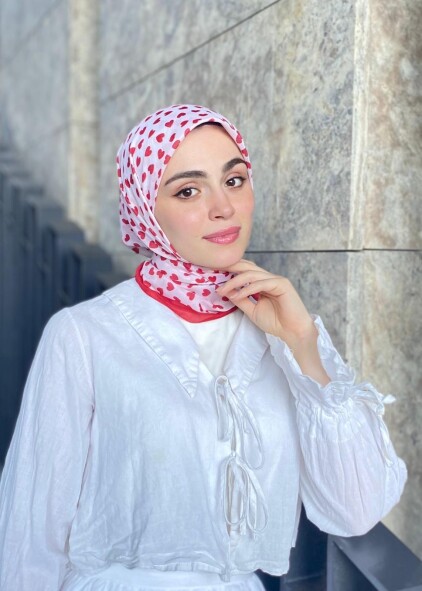 BASIC KIRMIZI KALP DESEN EŞARP - 1