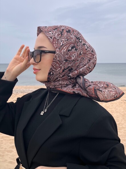 FİRUZE 2 DESEN EŞARP - SİYAH KARAMEL - 1