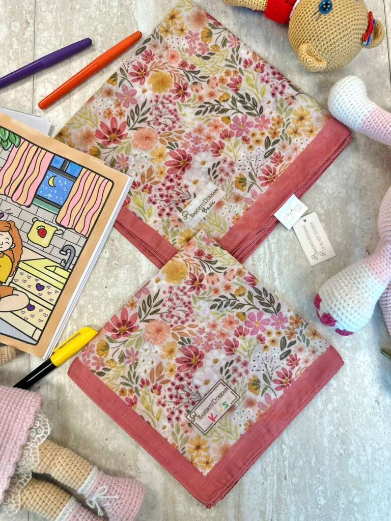 PEMBE MASAL DESEN ANNE-KIZ ESARP TAKIMI - 2