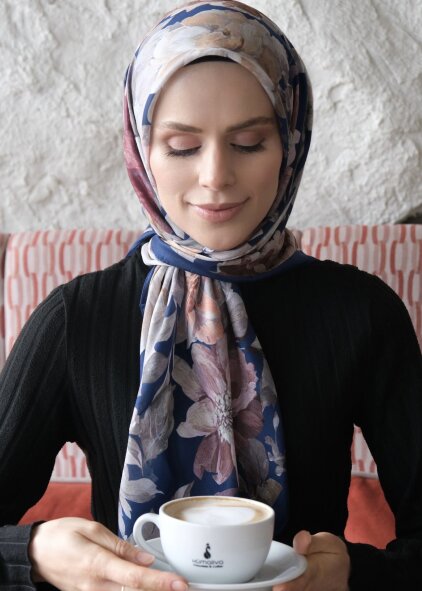 VELVET BLOOM EŞARP - RENKLİ LACİVERT - 