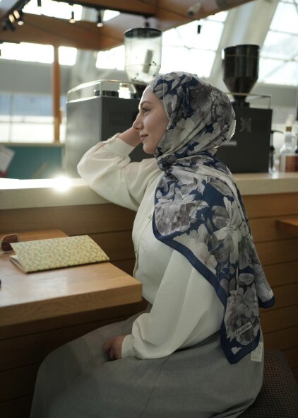 VELVET BLOOM ŞAL - LACIVERT BEJ - 2