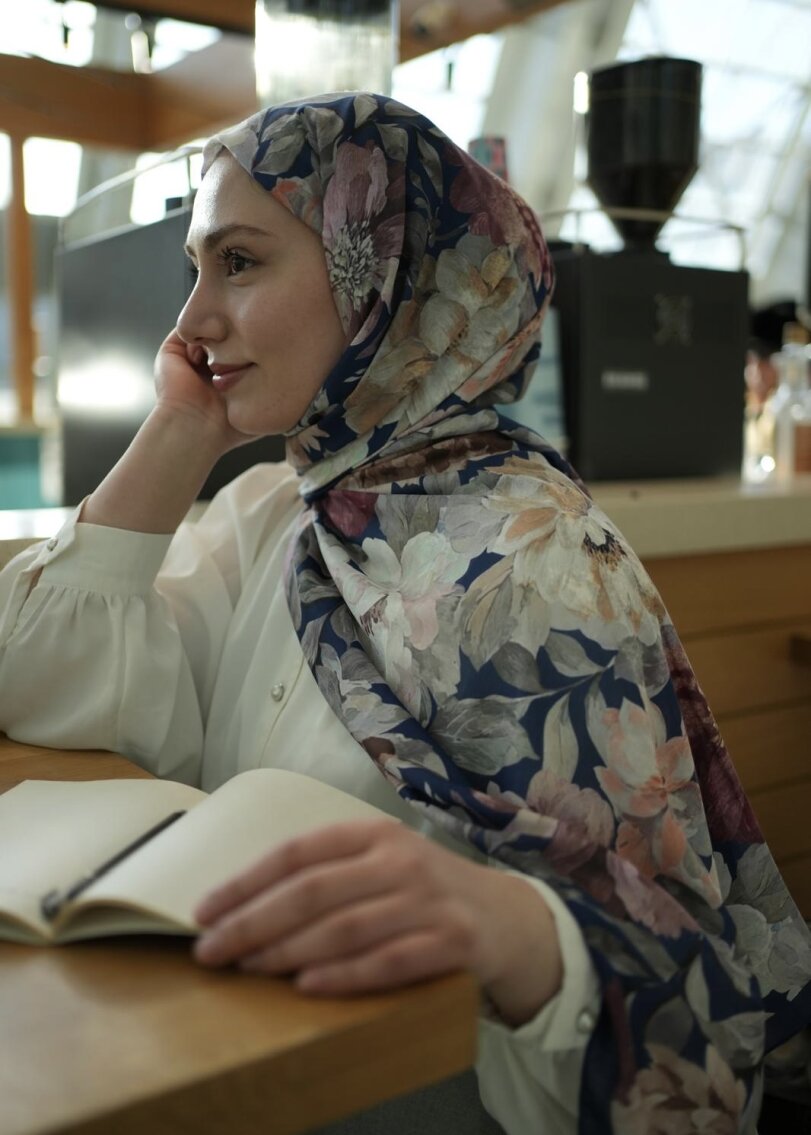 VELVET BLOOM ŞAL - RENKLI LACIVERT - 1