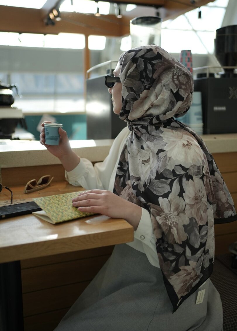 VELVET BLOOM ŞAL - SİYAH - BEJ - 2